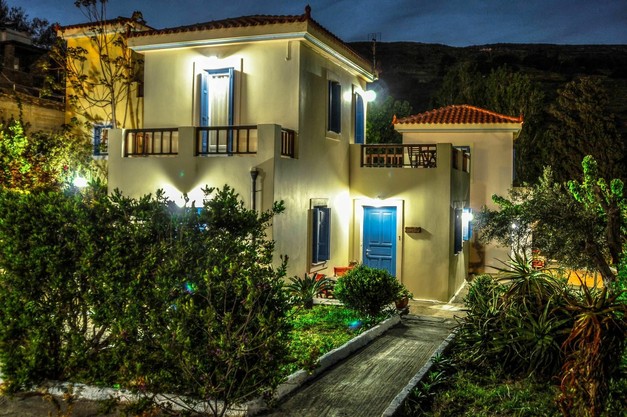Mainades Maisonettes&Studios Ménites Extérieur photo