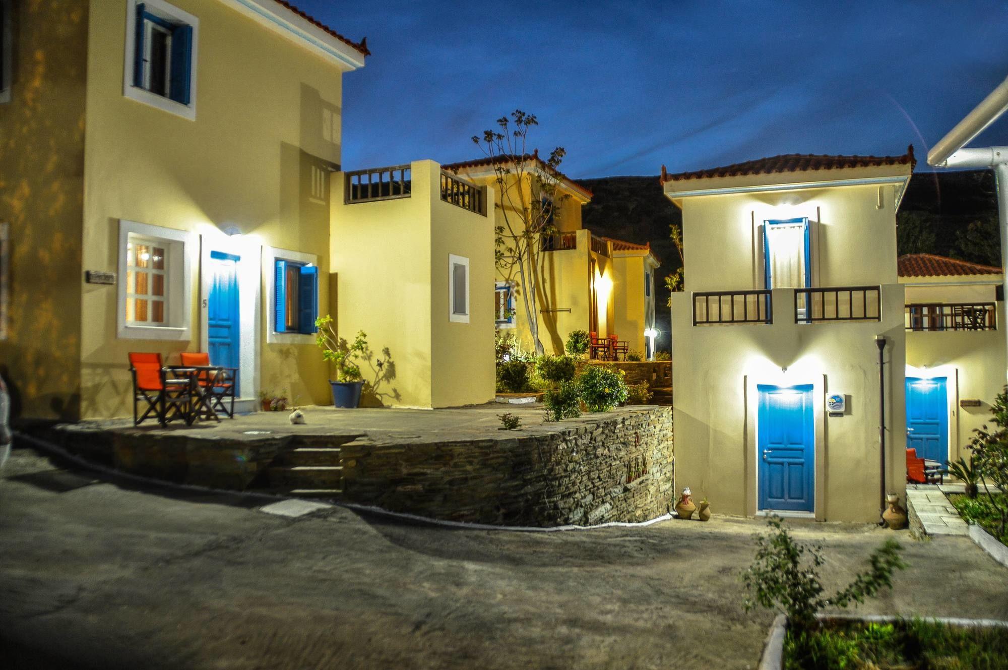 Mainades Maisonettes&Studios Ménites Extérieur photo